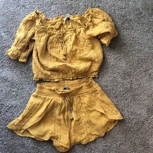 Two piece set